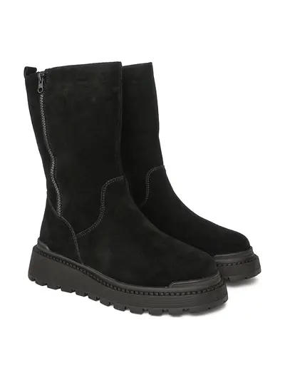 Сапоги черного цвета на платформе